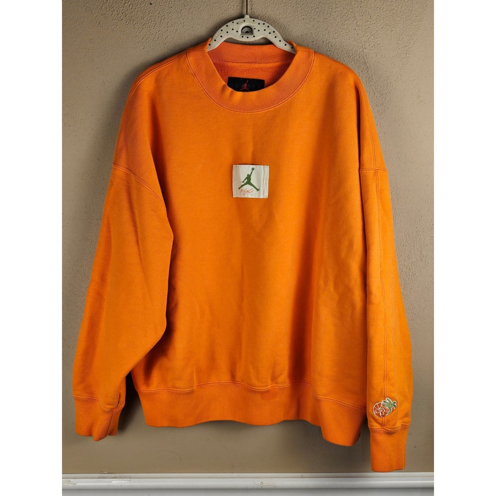 Jordan X Titan Womens Orange Crewneck Sweatshirt Large